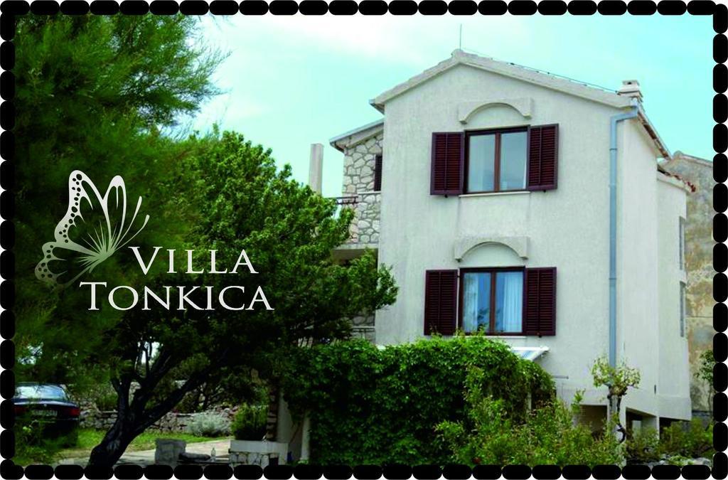 Butterfly Holiday Home Tonkica Betina  Extérieur photo